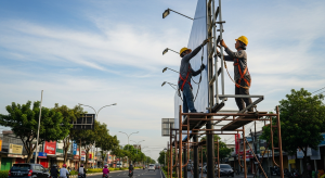Spesialis Pasang Bongkar Billboard Untuk Promosi Usaha Di Baleendah Kabupaten Bandung